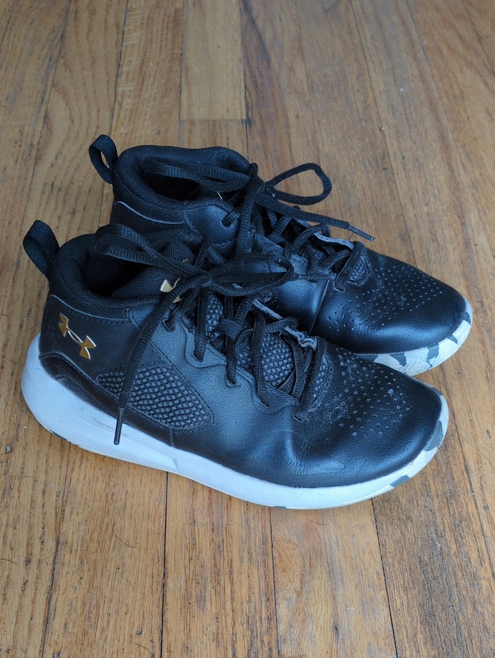Under Armour Youth Black Sneakers